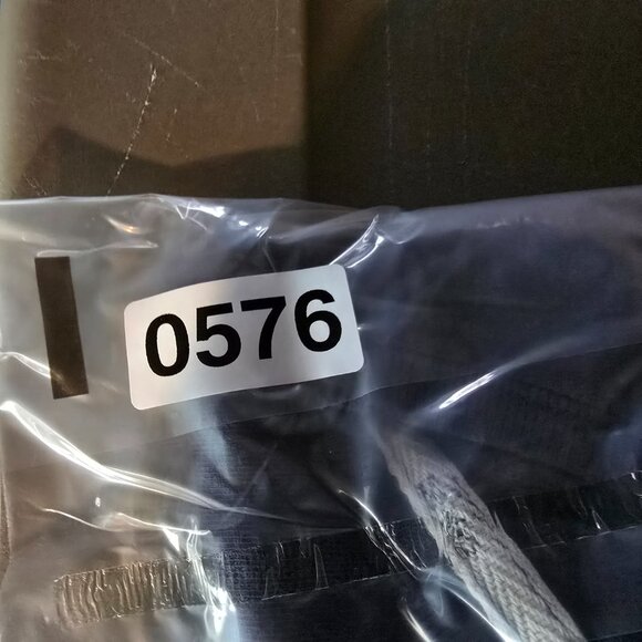 Vintage Guess Jeans T Shirt Mens XL Blue Embroidered Made in USA Long Sleeve - Picture 9 of 9